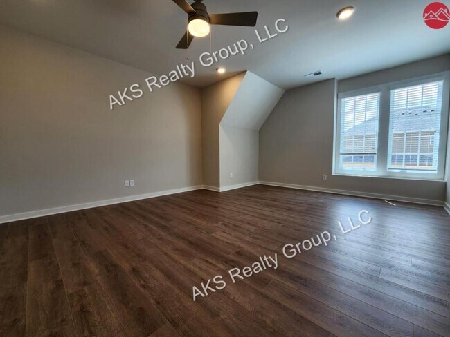 Building Photo - 1034 Windsor Dr