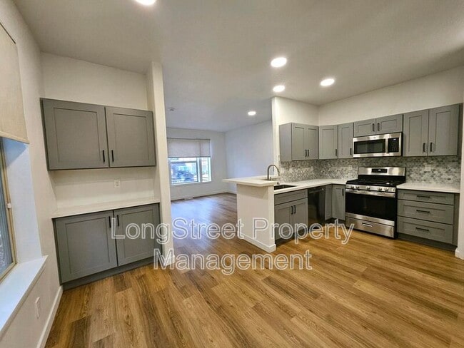 Building Photo - 11987 SW Horizon Blvd