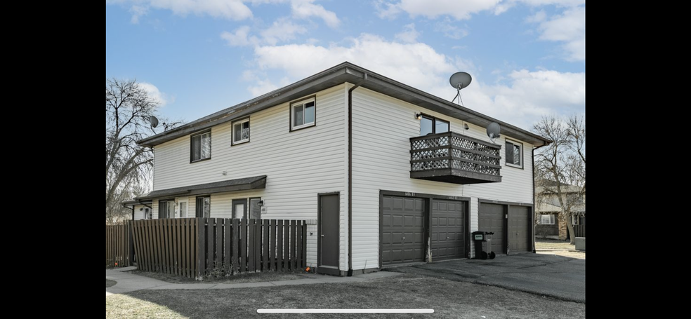 Building Photo - 6406 83rd Ct N