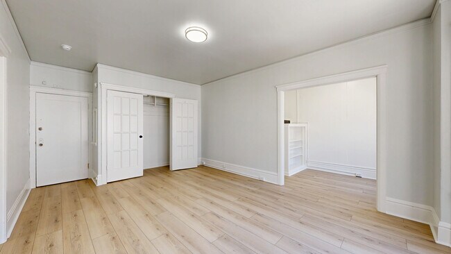 Building Photo - 507 Taylor St
