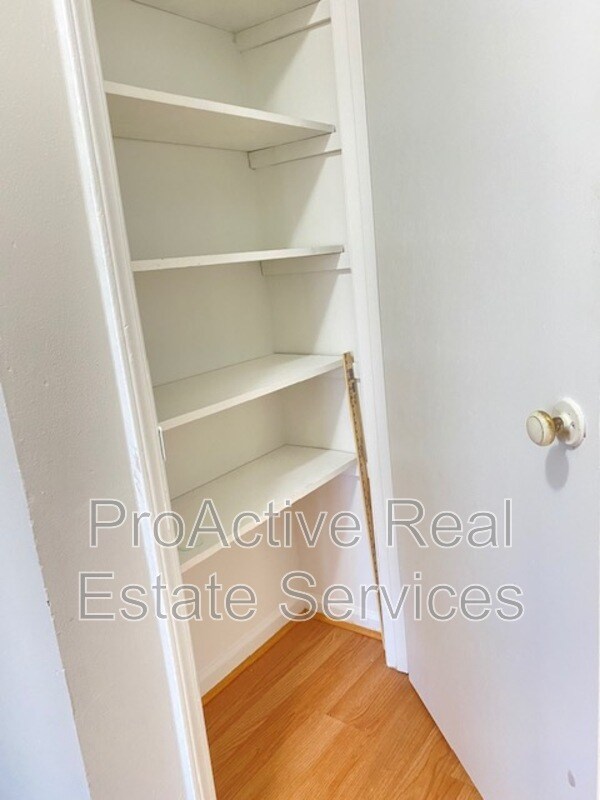 Building Photo - 1321 Ruddy Oak Ct