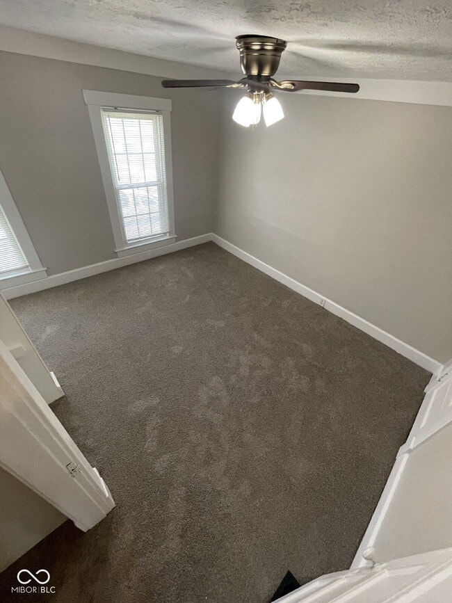 Building Photo - 324 N Linwood Ave