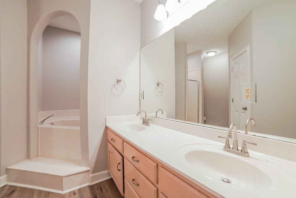 Building Photo - 8978 Shellflower Dr