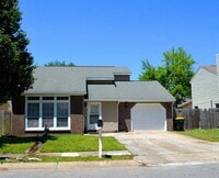 Building Photo - "Charming 3-Bedroom Home in Fort Walton Beach!"