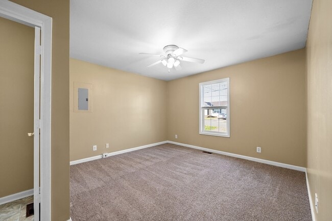 Building Photo - 521 Gainey Dr