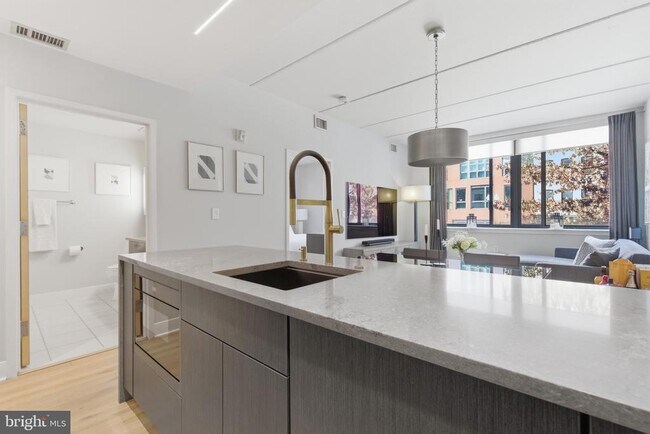 Building Photo - 1529 14th St NW