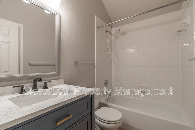 Building Photo - 21519 Rio Comal