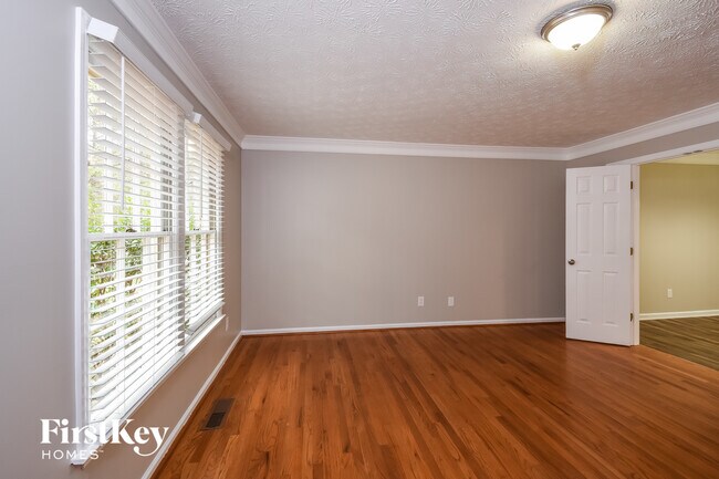 Building Photo - 4018 Watkins Glen Dr