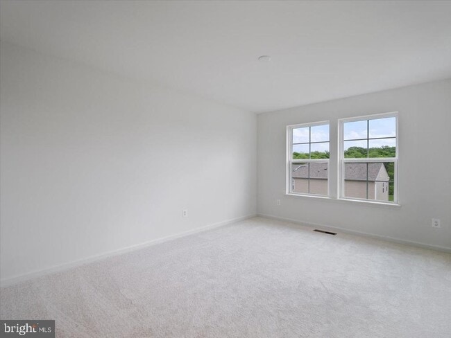 Building Photo - 258 Clifton Mnr