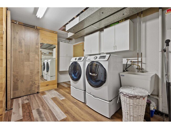 Building Photo - 14581 Natchez Cir