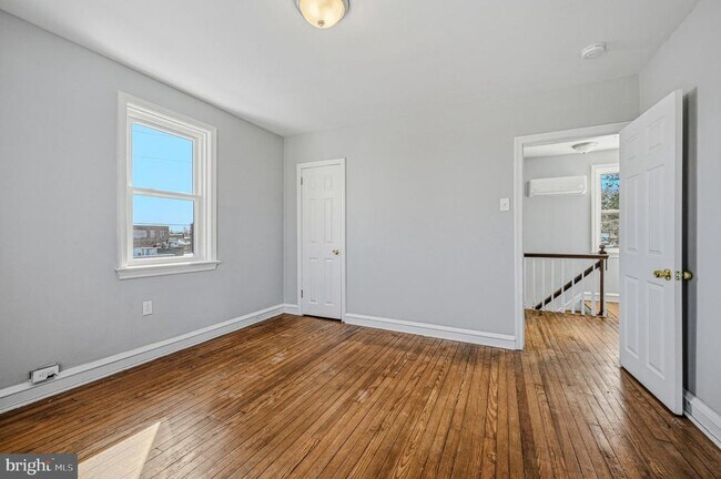 Building Photo - 816 Washington St