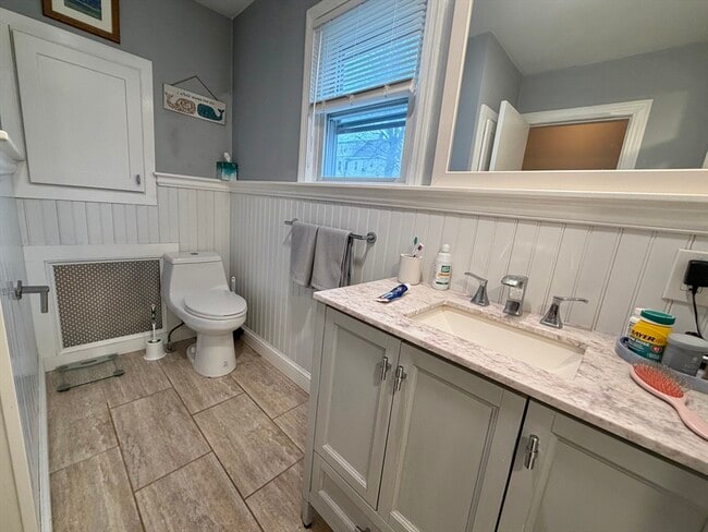 Building Photo - 42 Court St