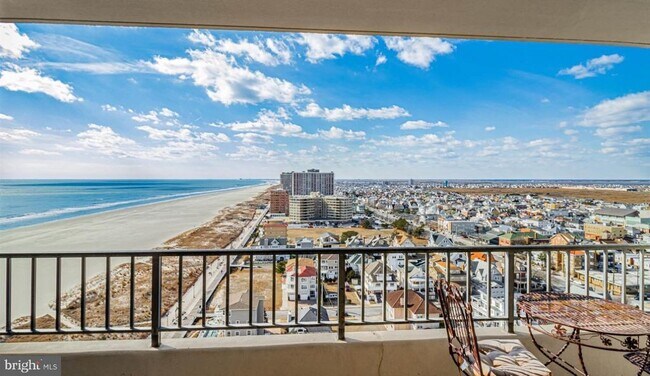 Building Photo - 3851 Boardwalk