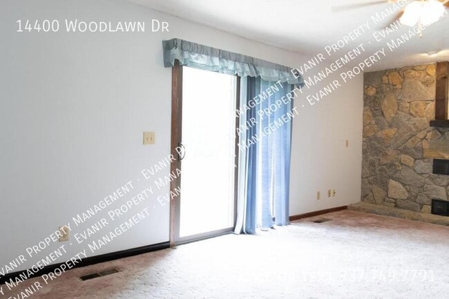 Building Photo - 14400 Woodlawn Dr