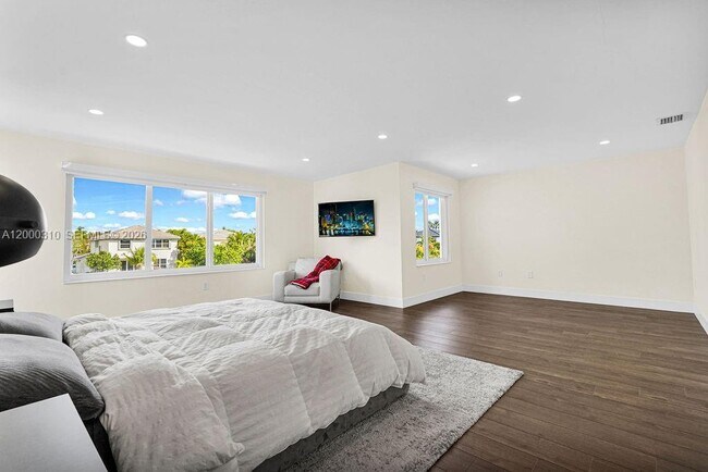 Building Photo - 16373 SW 30th St