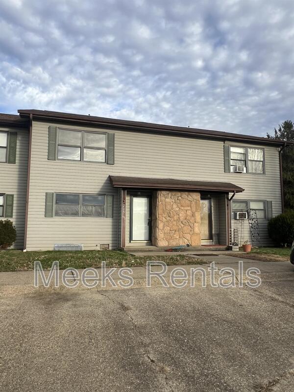 Building Photo - 205 Fairway Gardens Dr