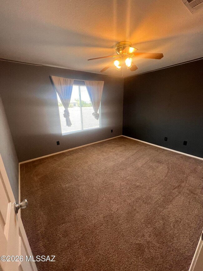 Building Photo - 6110 S Earp Wash Ln