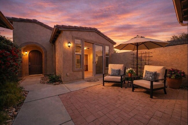 Building Photo - 13042 W Pinnacle Vista Dr