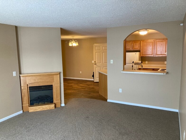 2 bed 2 bath H - Windsong Apartments