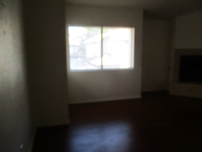 Building Photo - 3 br, 2.5 bath House - 2995 E Sunset #130 A