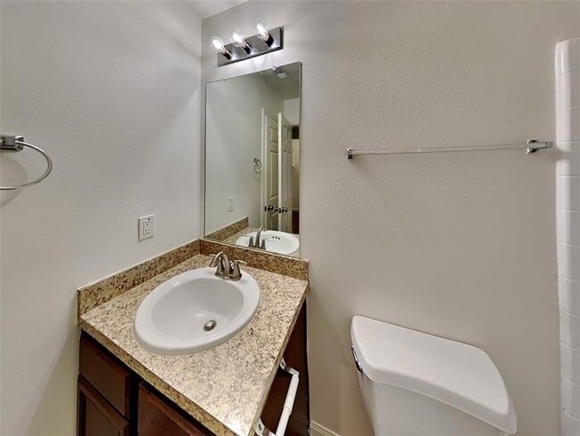 Building Photo - 26 Mira Loma Dr