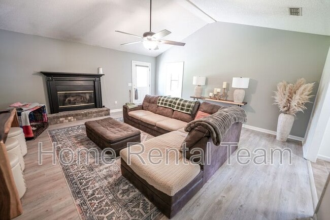 Building Photo - 225 Mt Olivet Church Rd