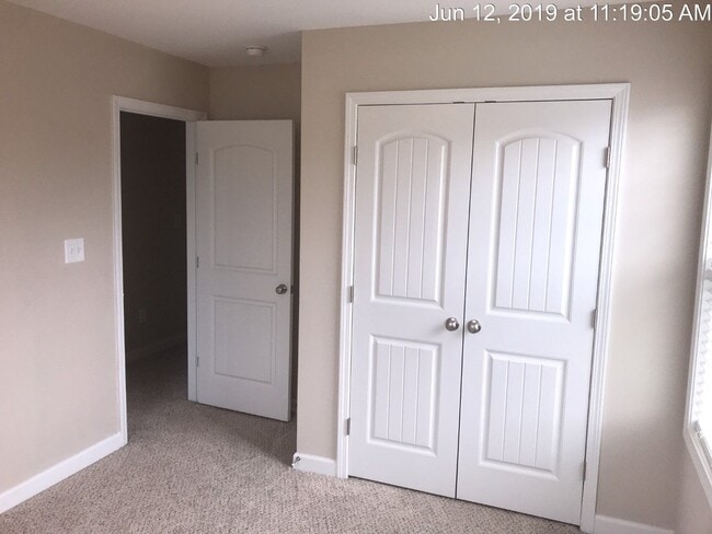 Building Photo - 124 Sorrel Ct