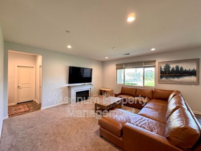 Building Photo - 34110 Big Sur Dr