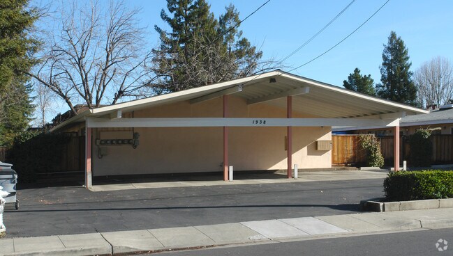 Building Photo - 1938 Montecito Ave