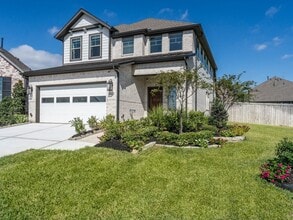 Building Photo - 13210 Wood Leaf Pk