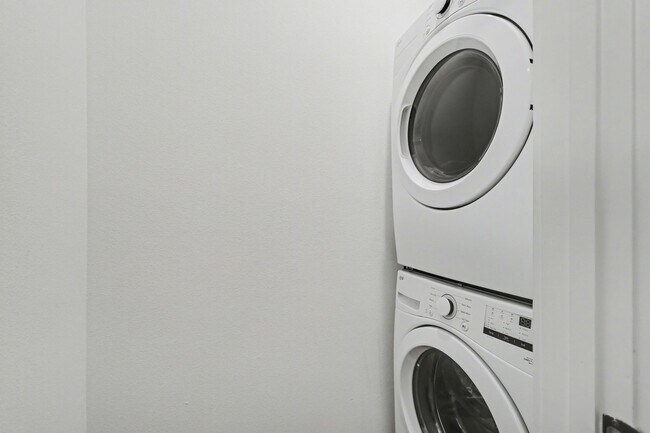 Building Photo - 203 Danna Ln