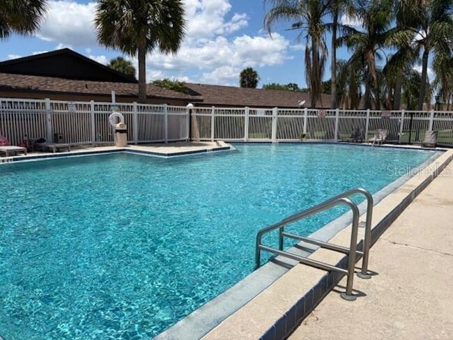 Building Photo - Kissimmee Condo