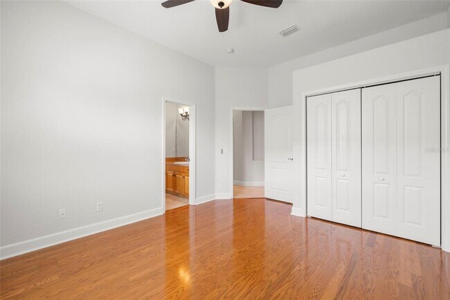 Building Photo - 3916 Valrico Grove Dr