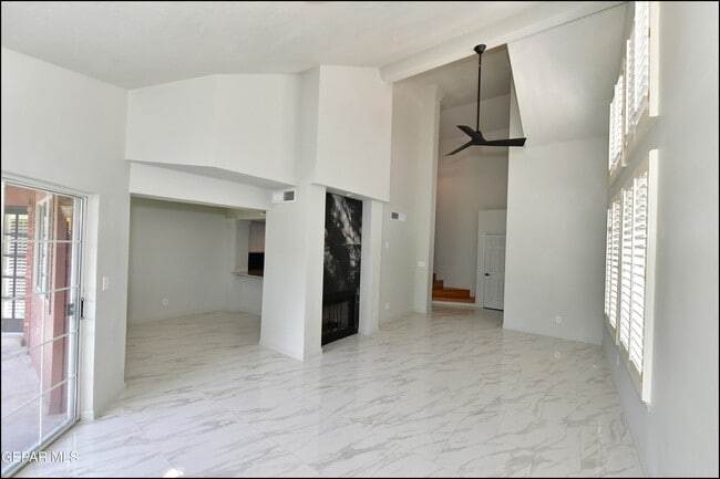 Building Photo - 31 Stratford Hall Cir