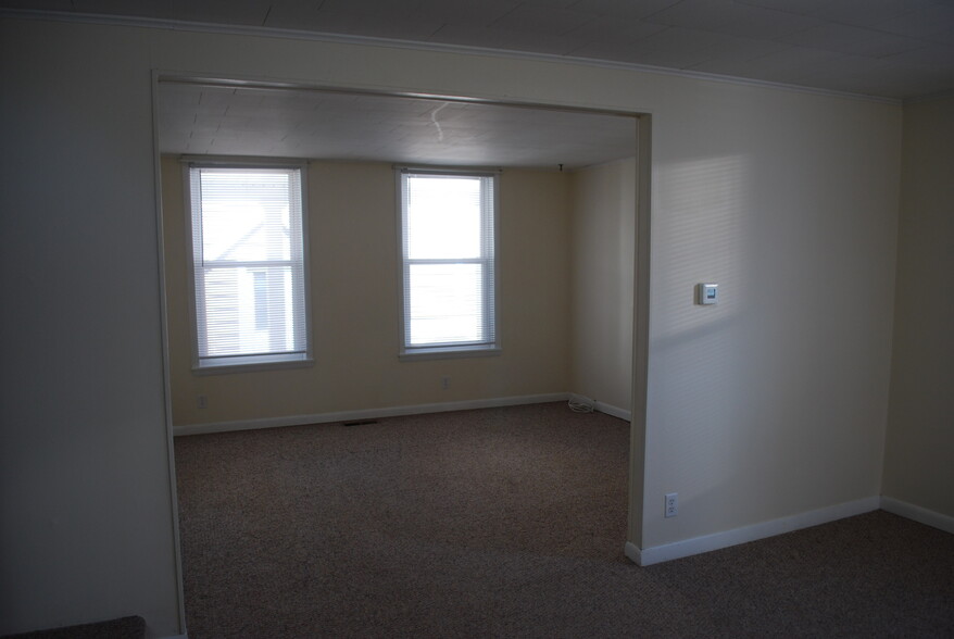 Building Photo - 526 Franklin St.