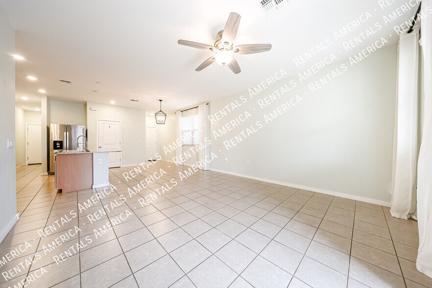 Building Photo - 14151 W Georgia Dr