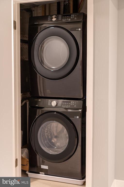 Building Photo - 706 Longfellow St NW