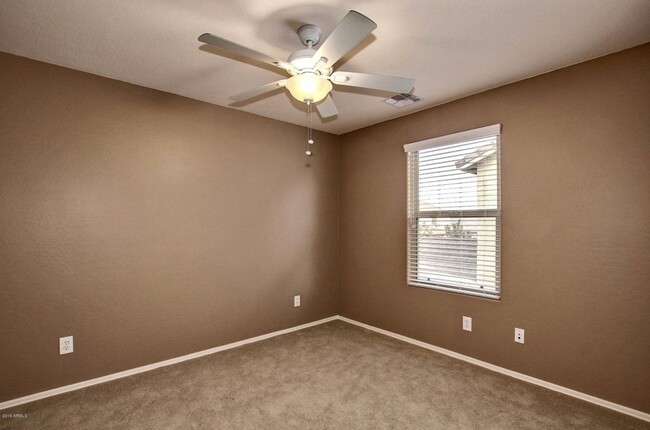 Building Photo - Beautiful 4BR Gated Home in Lehi Crossing ...