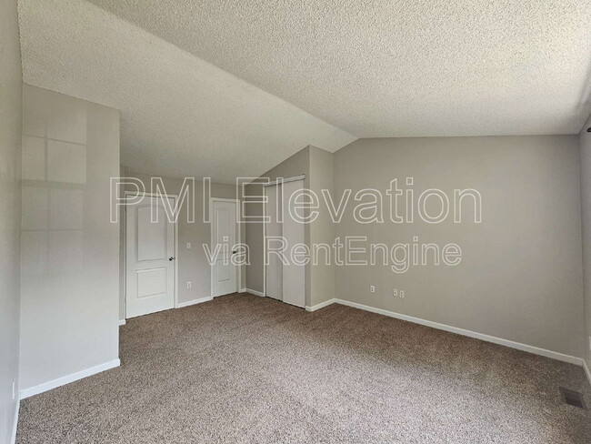 Building Photo - 8184 S Fillmore Cir