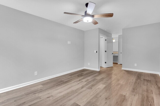 Building Photo - 1006 Canyon Point Cir