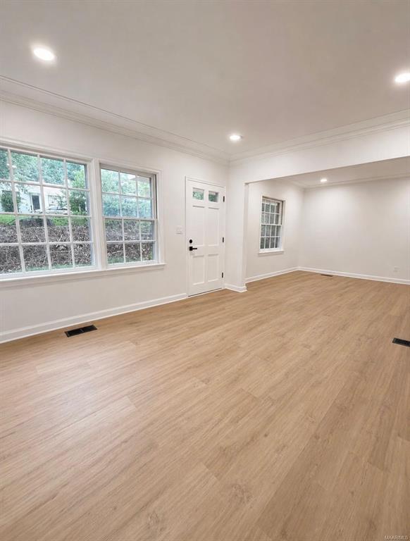 Building Photo - 3556 N Wareingwood Dr