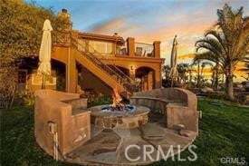 Building Photo - 2440 Los Alisos Dr