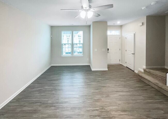 Building Photo - 8707 Red Canyon Way