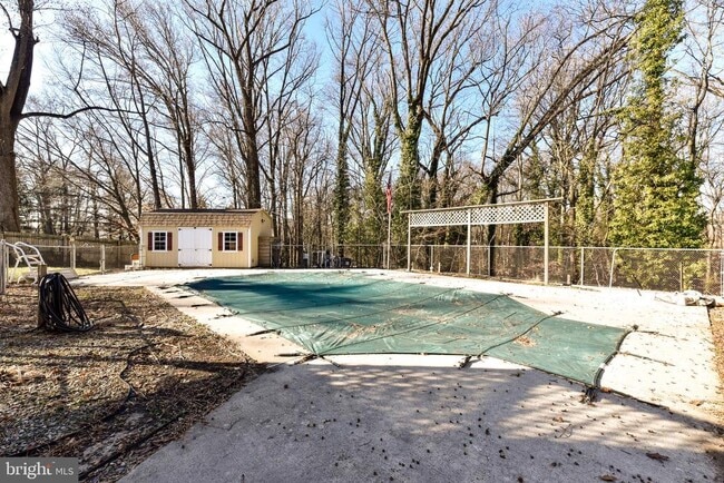 Building Photo - 722 Glenside Dr