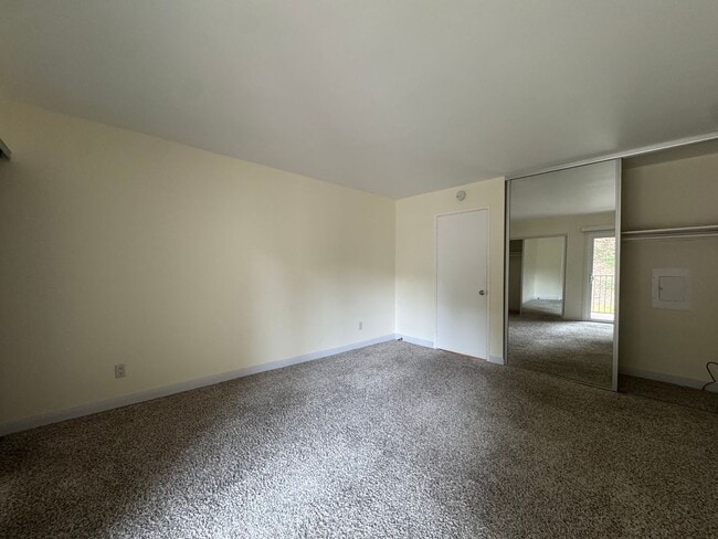Building Photo - Great 1B/1BA Condo in Carlsbad!