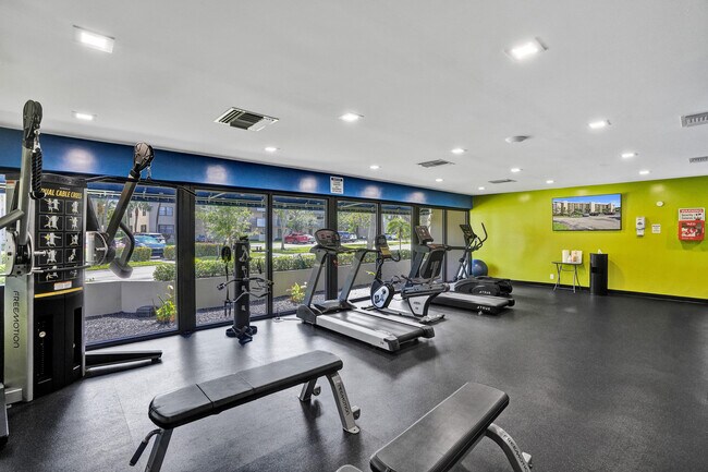 Building Photo - 2400 Deer Creek Country Club Blvd