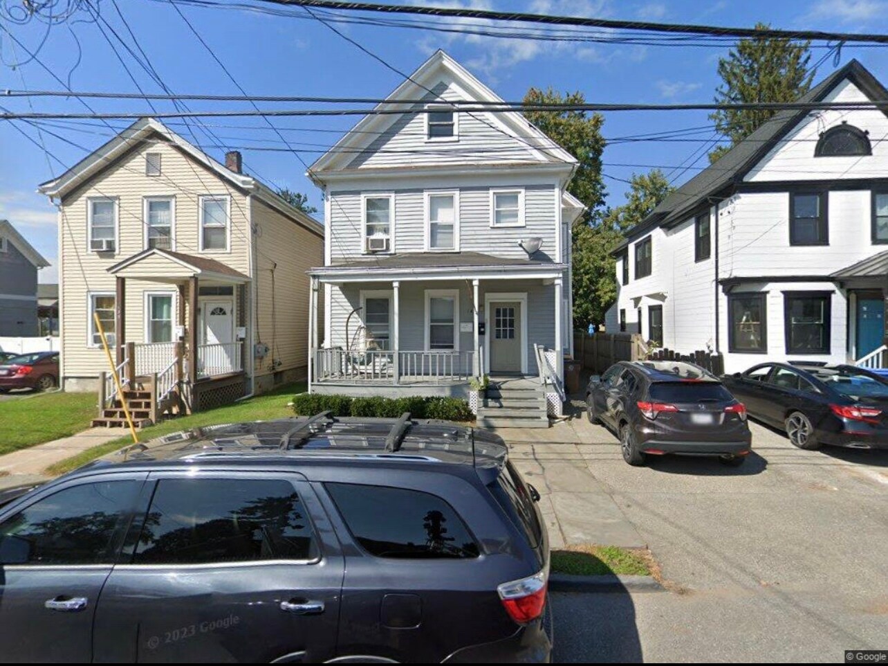 Building Photo - 145 Oneil St