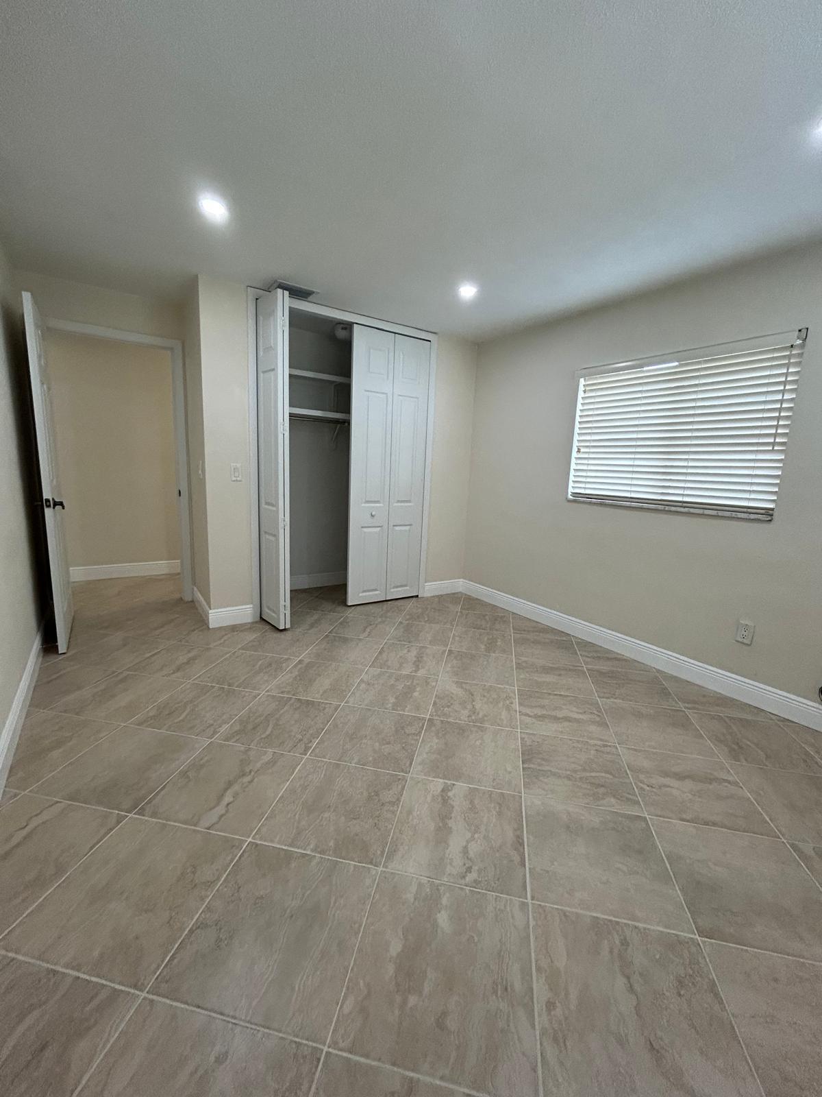 Building Photo - 4108 SE 8th Ave