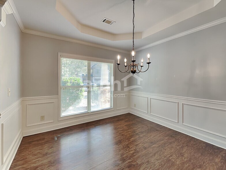 Building Photo - 2575 Dolostone Way