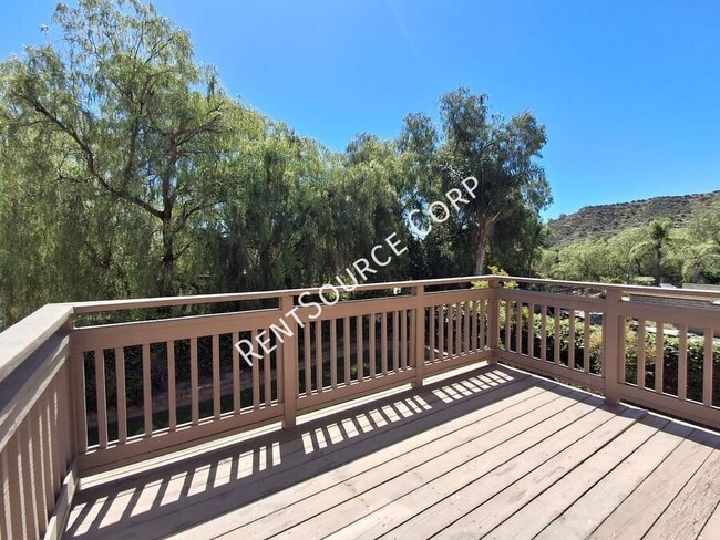 Building Photo - 30420 Yosemite Dr